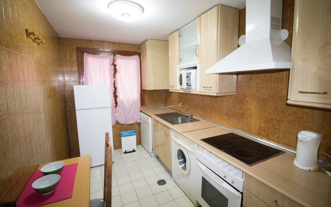 Квартира с 2 спальнями в Дукесе у пляжа 91 кв.м с террасой