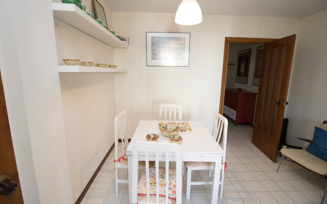 Квартира с 2 спальнями в Дукесе у пляжа 91 кв.м с террасой