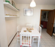 Квартира с 2 спальнями в Дукесе у пляжа 91 кв.м с террасой