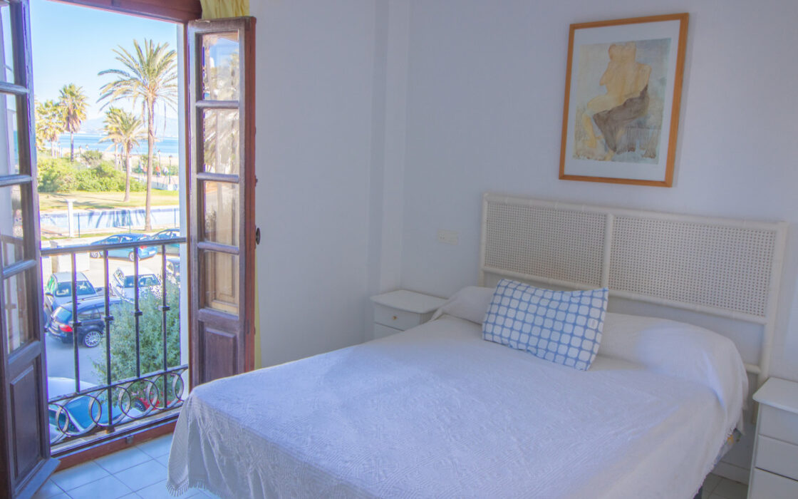 Квартира с 2 спальнями в Дукесе у пляжа 91 кв.м с террасой