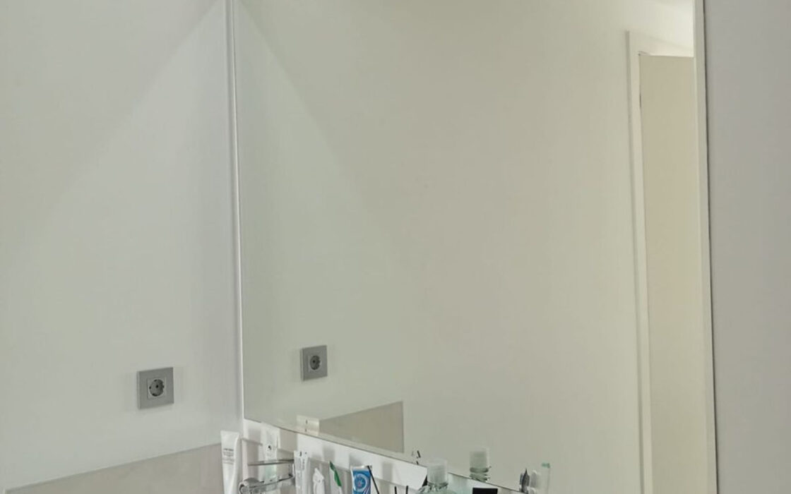 Элегантные апартаменты с террасой в Эстепоне 139 кв.м.