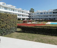 Элегантные апартаменты с террасой в Эстепоне 139 кв.м.