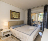 Сучасні апартаменти 110 кв.м з терасою в Естепоні