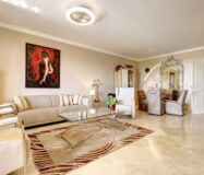 Квартира 133 кв.м з терасою в Estepona біля моря