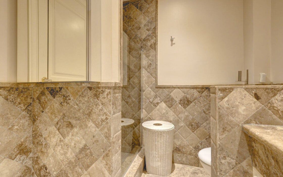 Квартира 133 кв.м з терасою в Estepona біля моря