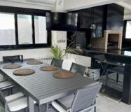 Отдельная вилла с бассейном в Сан-Хуан-де-Аликанте 360 кв.м