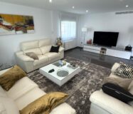 Отдельная вилла с бассейном в Сан-Хуан-де-Аликанте 360 кв.м