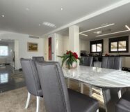 Отдельная вилла с бассейном в Сан-Хуан-де-Аликанте 360 кв.м