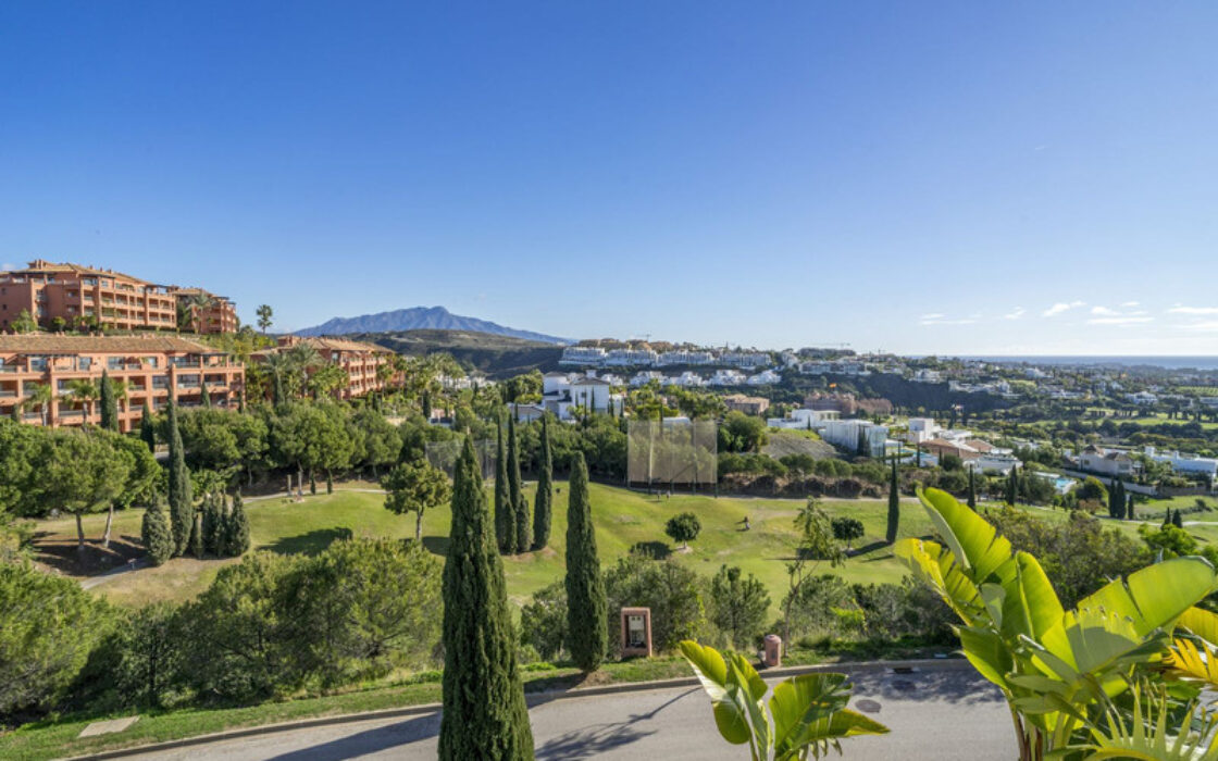 Квартира в Los Flamingos, 116 кв.м, з терасою біля моря