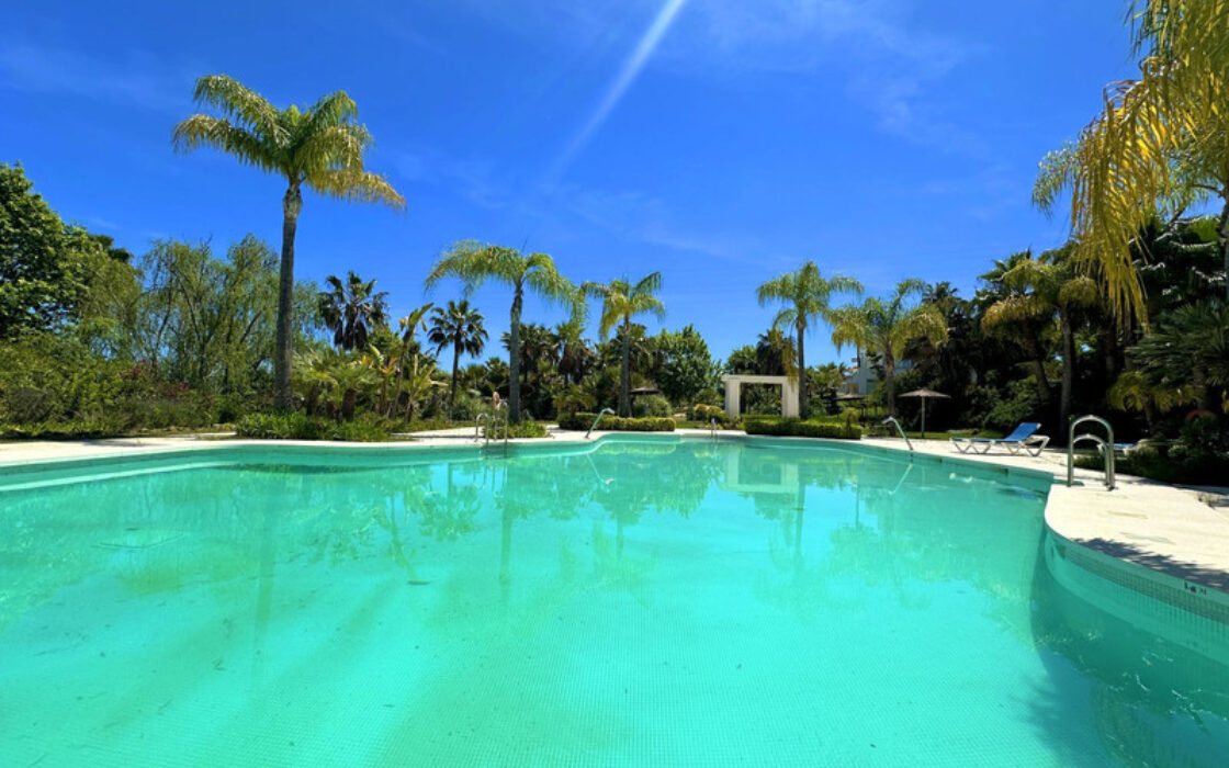 Квартира в Los Flamingos, 116 кв.м, з терасою біля моря