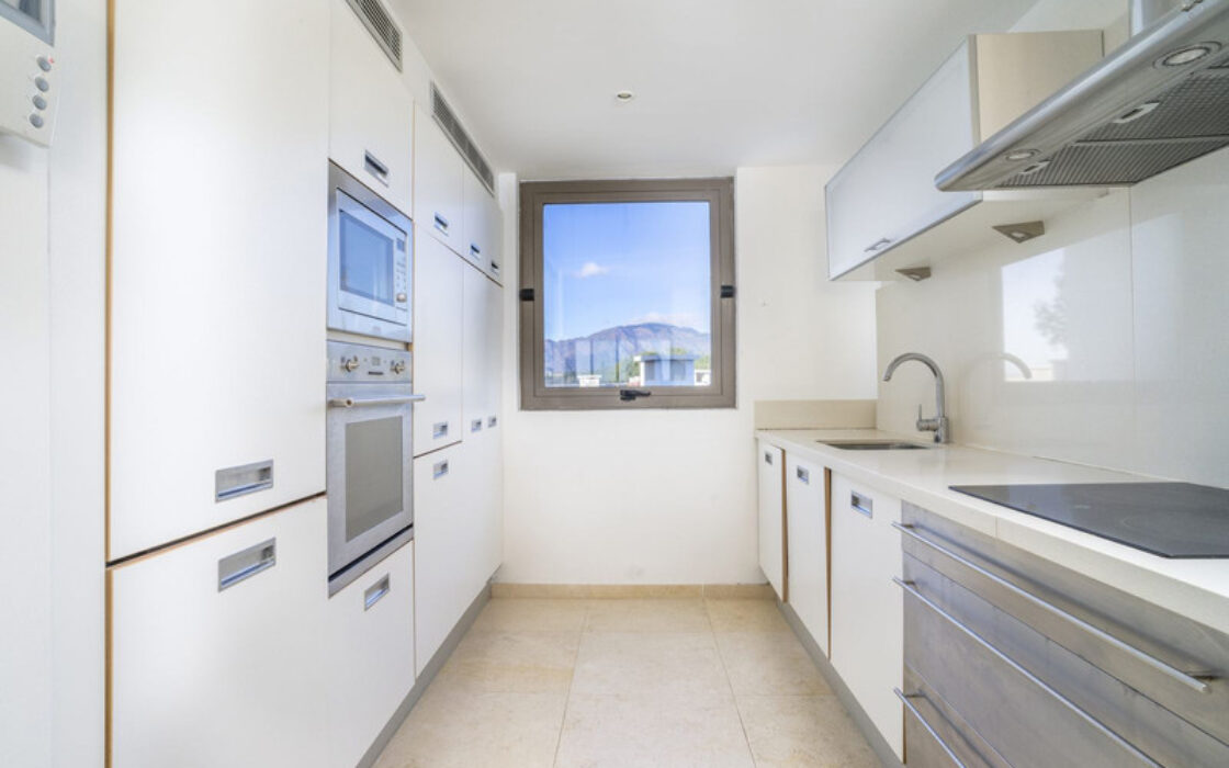 Квартира в Los Flamingos, 116 кв.м, з терасою біля моря