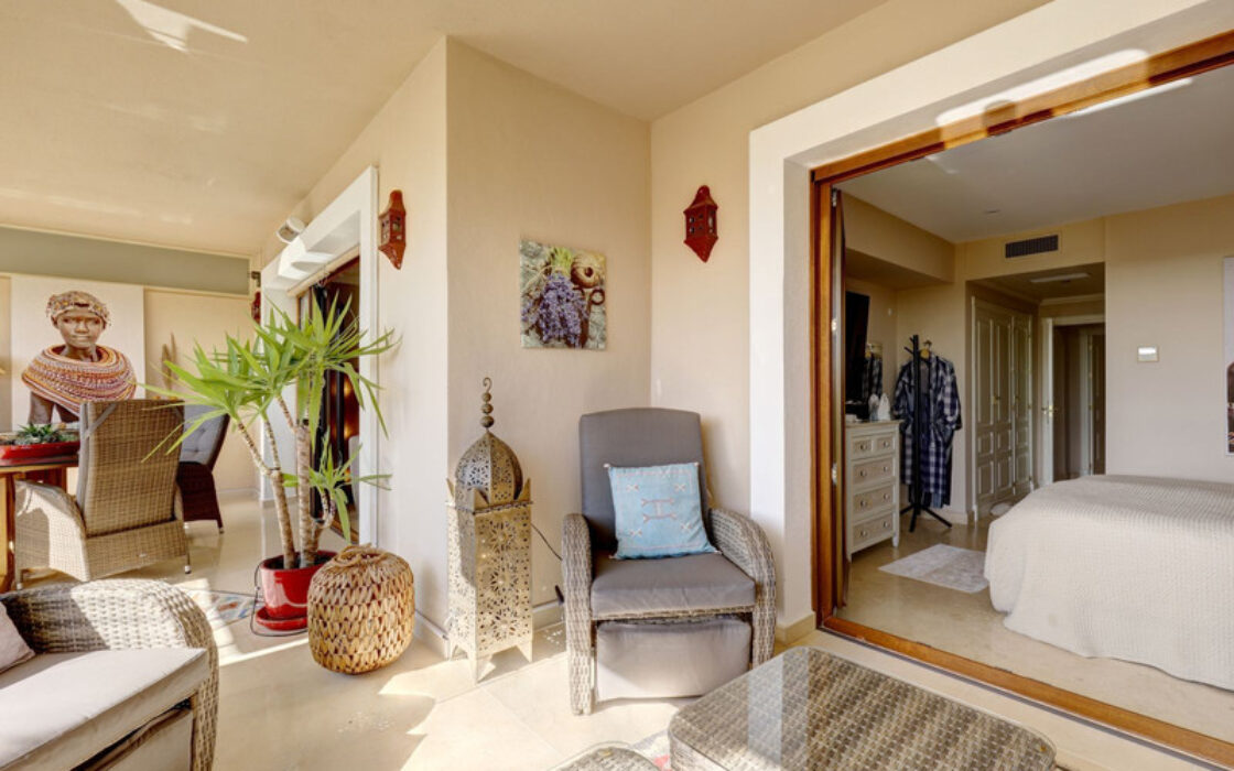 Квартира в Los Flamingos, 116 кв.м, з терасою біля моря