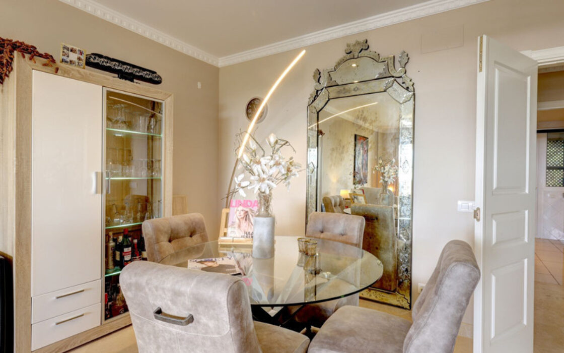 Квартира в Los Flamingos, 116 кв.м, з терасою біля моря