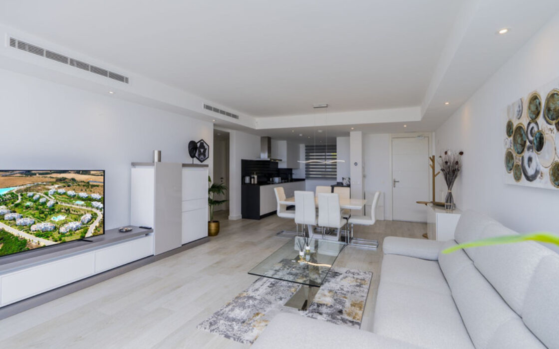 Квартира з терасою 106 кв.м на першому поверсі в Естепоні