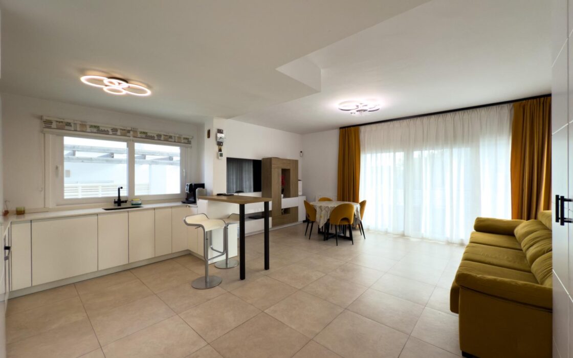 Прекрасный дом с бассейном в Ла Нусия 120 кв.м 3 спальни