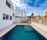 Прекрасный дом с бассейном в Ла Нусия 120 кв.м 3 спальни