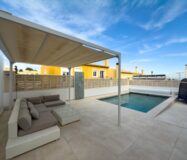 Прекрасный дом с бассейном в Ла Нусия 120 кв.м 3 спальни