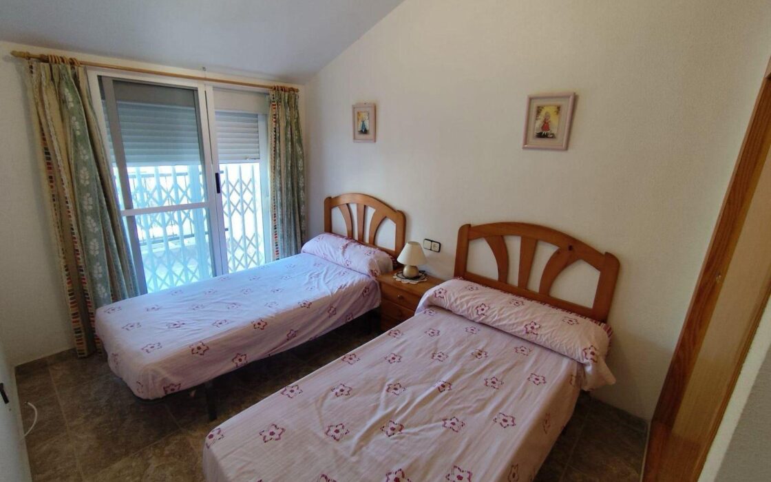 Дом в Los Alcázares 65 кв.м с террасой у моря