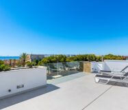 Вилла в Ориуэла Коста 322 кв.м у моря з терасою та басейном