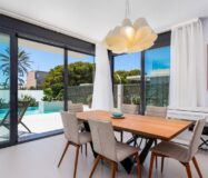 Вилла в Ориуэла Коста 322 кв.м у моря з терасою та басейном