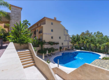 Елегантна квартира з терасою в Новій Андалусії 90 кв.м