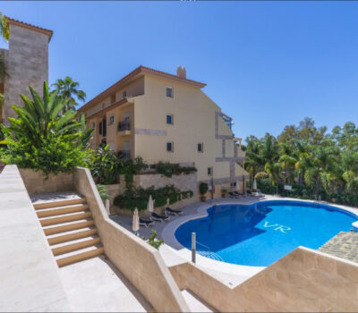 Елегантна квартира з терасою в Новій Андалусії 90 кв.м