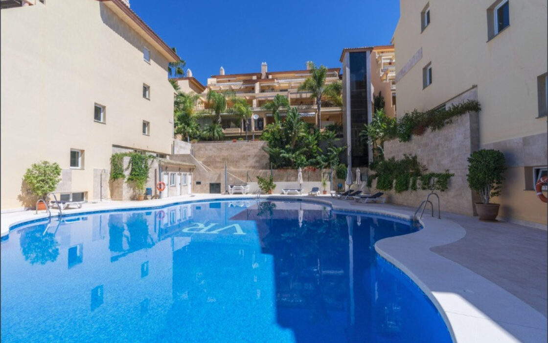 Элегантная квартира с террасой в Новой Андалусии 90 кв.м