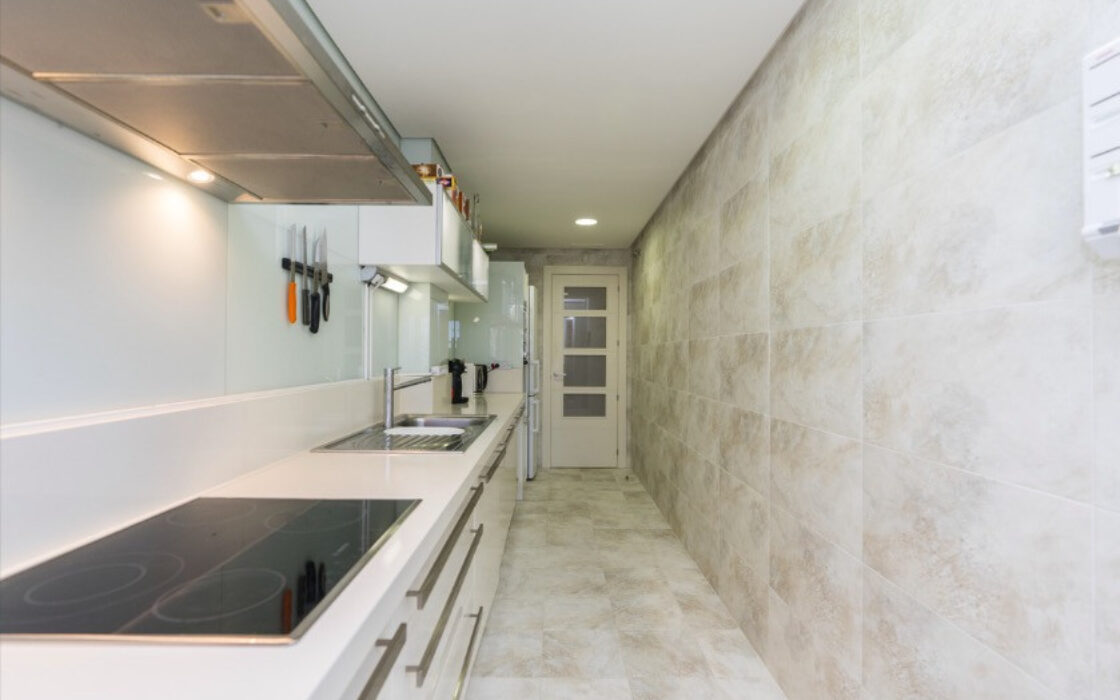 Элегантная квартира с террасой в Новой Андалусии 90 кв.м