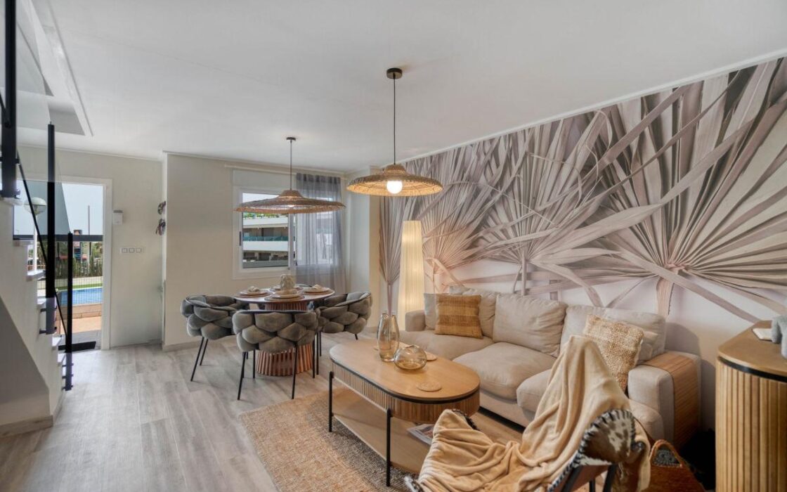 Будинок в Торрев’єсі, 115 кв.м, 4 кімнати, близько до моря