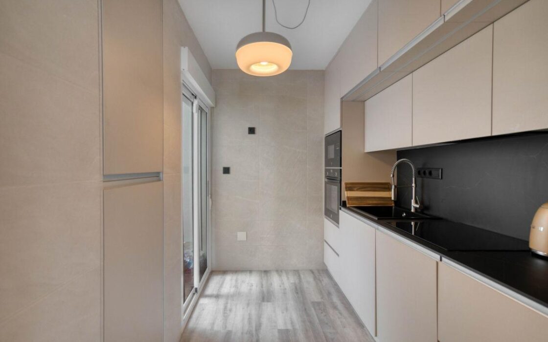 Будинок в Торрев’єсі, 115 кв.м, 4 кімнати, близько до моря