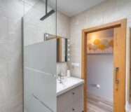 Будинок в Торрев’єсі, 115 кв.м, 4 кімнати, близько до моря