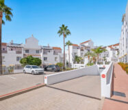 Квартира 99 кв.м с террасой в Валле Романо Эстепона