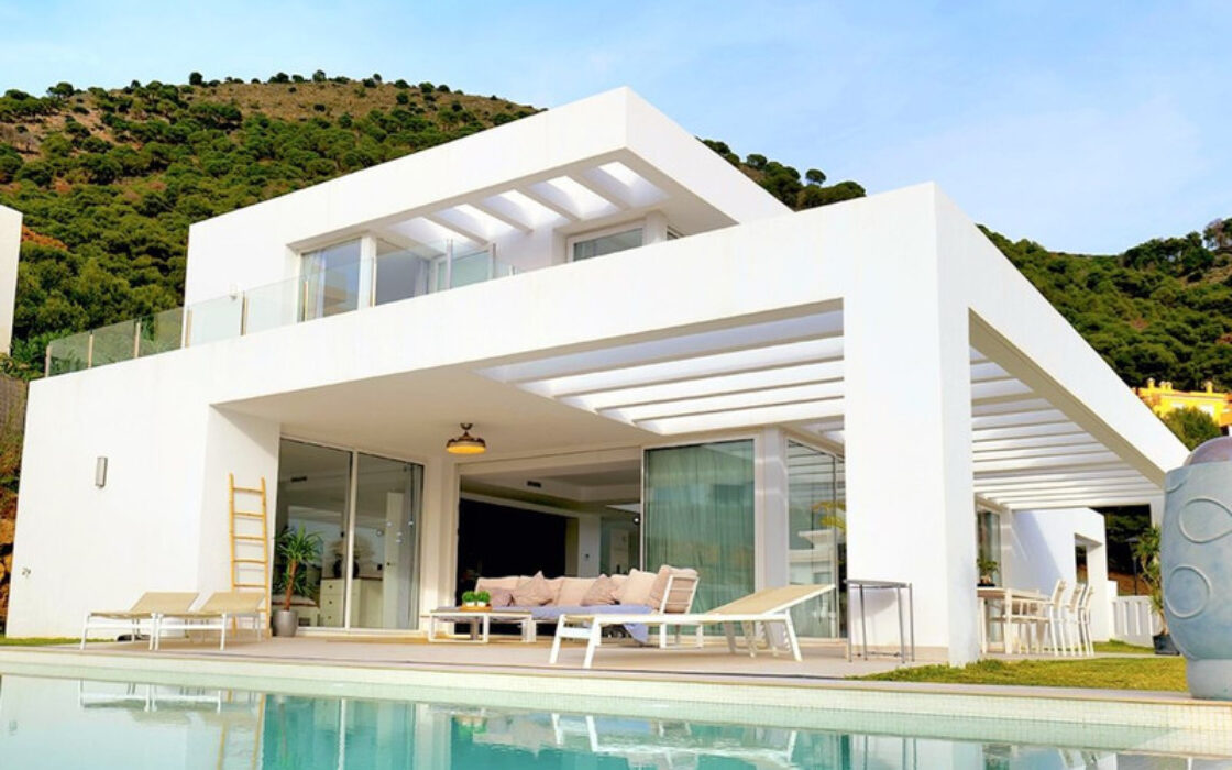 Современная Вилла с Панорамным Видом на Море в Михасе 346 кв.м