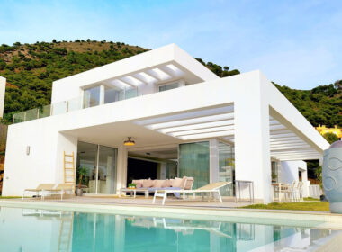 Современная Вилла с Панорамным Видом на Море в Михасе 346 кв.м