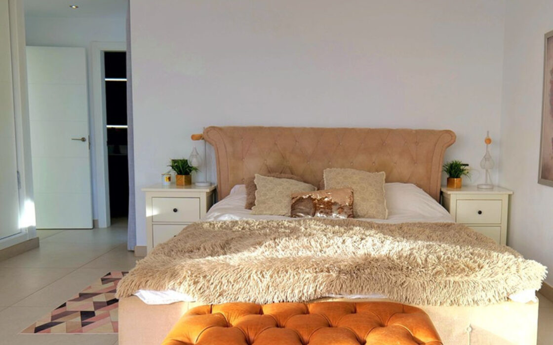 Современная Вилла с Панорамным Видом на Море в Михасе 346 кв.м