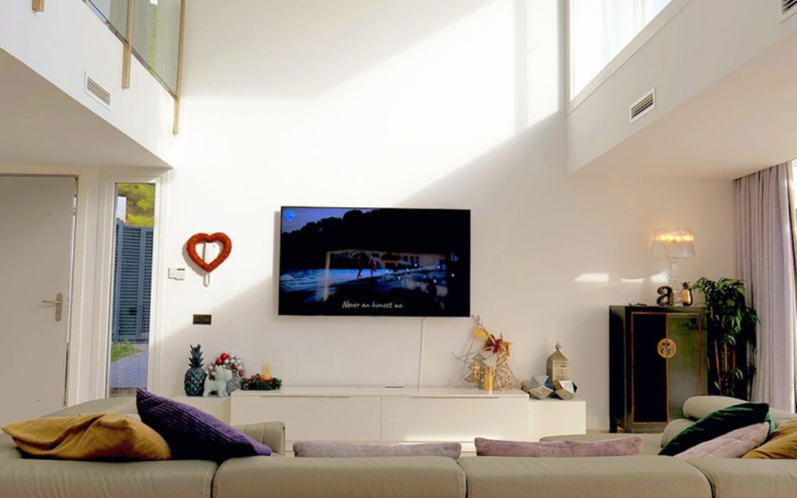 Современная Вилла с Панорамным Видом на Море в Михасе 346 кв.м