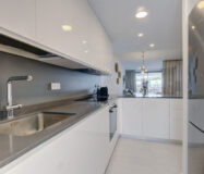 Перші апартаменти з терасою 93 кв.м в New Golden Mile