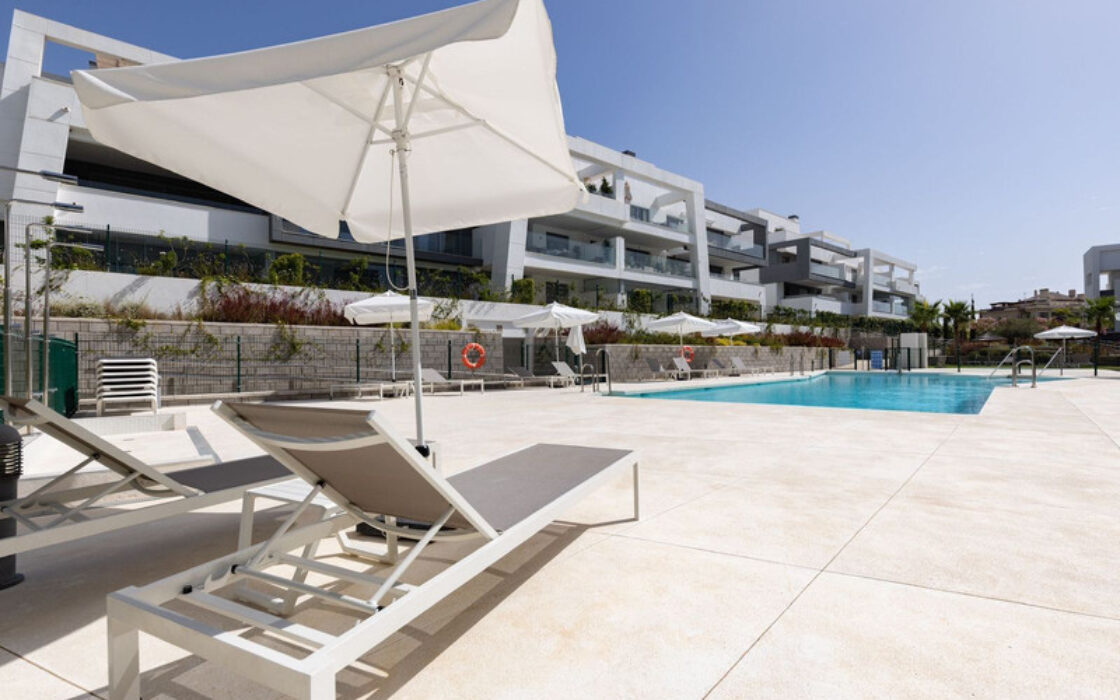 Перші апартаменти з терасою 93 кв.м в New Golden Mile