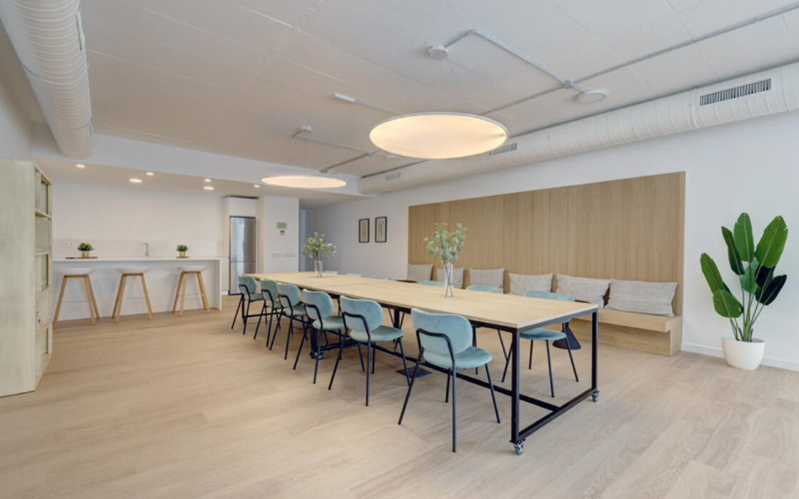 Перші апартаменти з терасою 93 кв.м в New Golden Mile