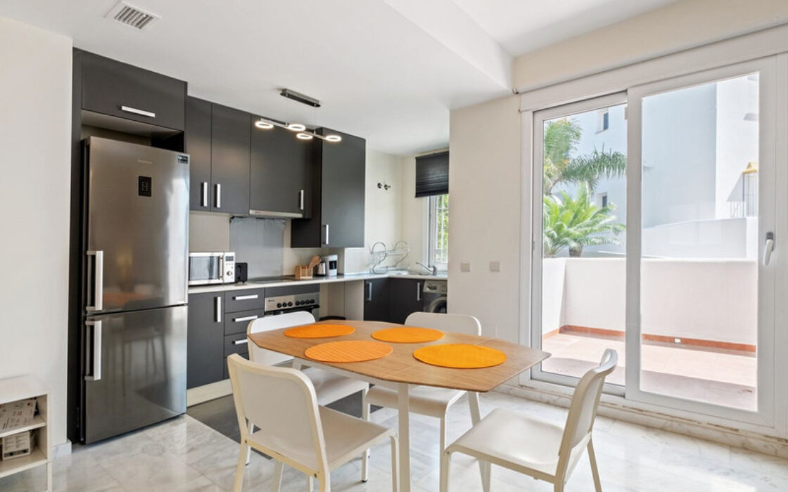 Перші апартаменти з терасою 93 кв.м в New Golden Mile