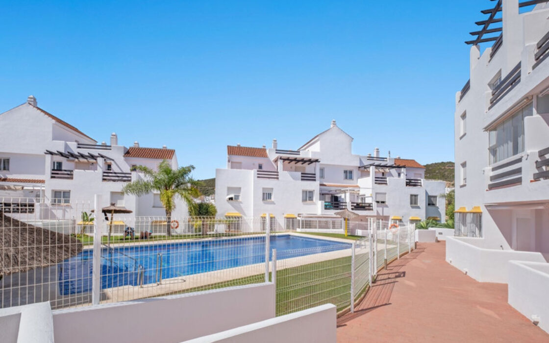 Перші апартаменти з терасою 93 кв.м в New Golden Mile