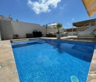 Дом с бассейном в Ориуэла Коста, 3 спальни, 300 кв.м.