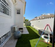 Дом с бассейном в Ориуэла Коста, 3 спальни, 300 кв.м.