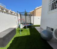 Дом с бассейном в Ориуэла Коста, 3 спальни, 300 кв.м.