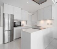 Апартаменты с террасой в Эстепоне 82 кв.м, 3 комнаты