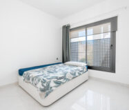 Апартаменты с террасой в Эстепоне 82 кв.м, 3 комнаты