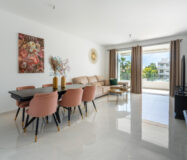 Апартаменты с террасой в Эстепоне 82 кв.м, 3 комнаты