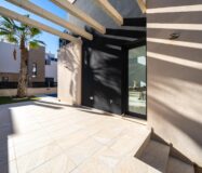 Новий будинок з басейном в Оріуелі, 3 спальні, 187 кв.м