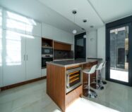 Новий будинок з басейном в Оріуелі, 3 спальні, 187 кв.м