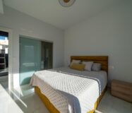 Новий будинок з басейном в Оріуелі, 3 спальні, 187 кв.м